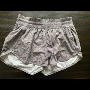 Lululemon Tracker Short V 4”